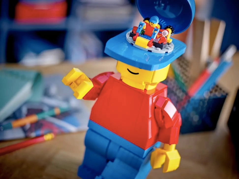 Up-Scaled Minifigure (40649)