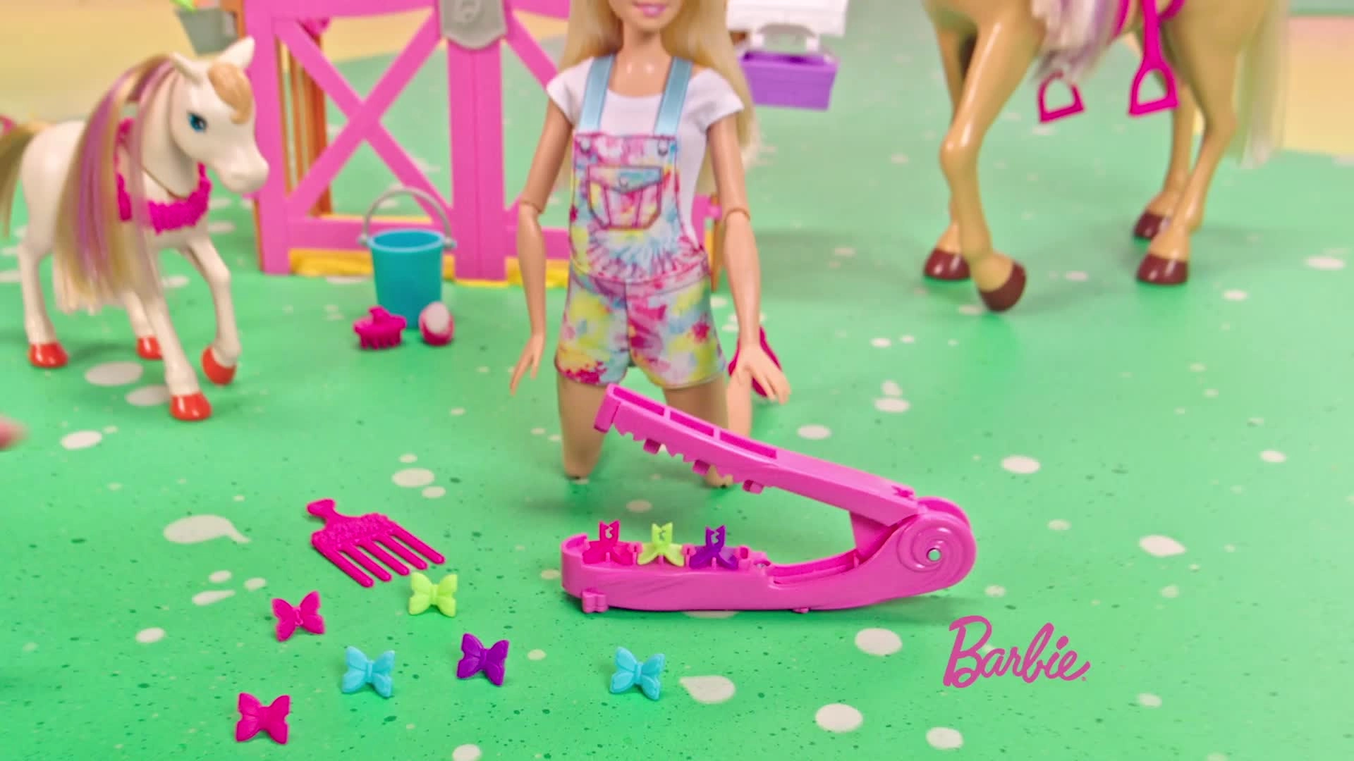 Groom 'n Care Horses Playset - 11.5 in Doll 20+ Accessories Ages 3+