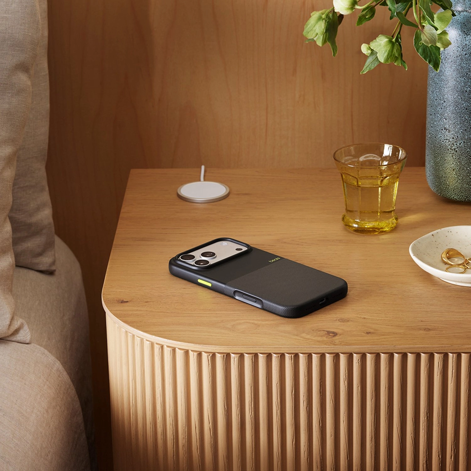 Rugged Case with MagSafe for iPhone 17 Pro Max