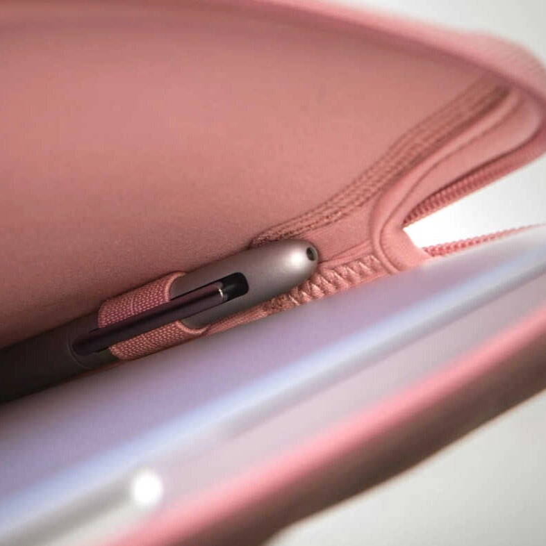 Pluma Sleeve for 14-Inch Laptop