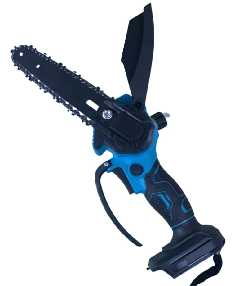Mini Chainsaw - 700 W