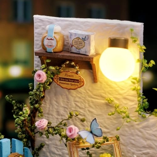 DIY Miniature House Kit - Corner Garden 1:24 Scale