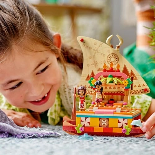 Disney Princess Moana's Wayfinding Boat (43210)