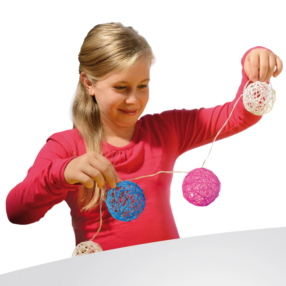 Light Garland - 8 warm-white led lights 10 x balloons small