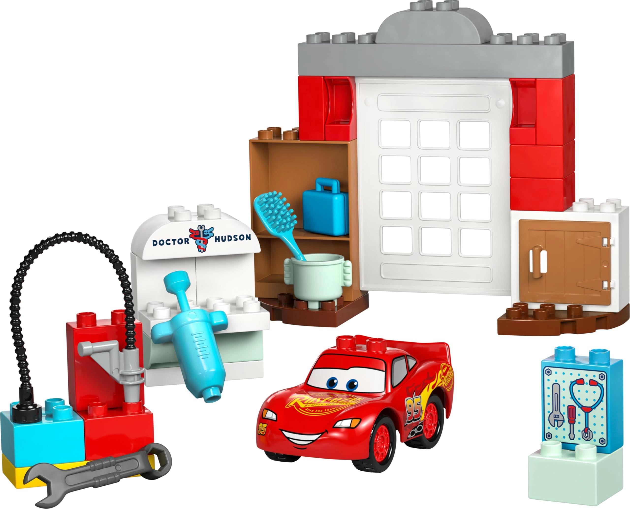 McQueen’s Visit to Doc’s Garage - Disney Pixar Cars