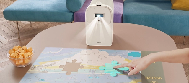 Interactive experiences at your fingertips with touchscreen projection