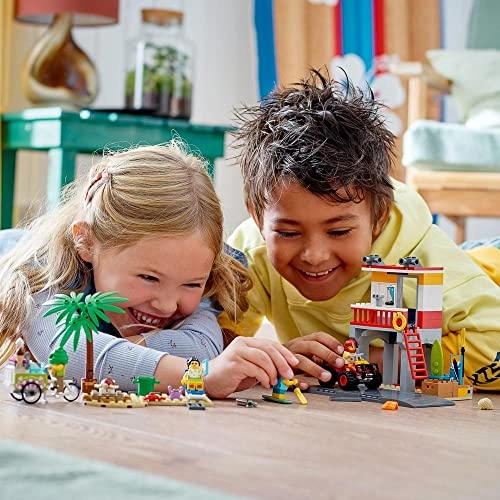 City Beach Lifeguard Station (60328) - Beach