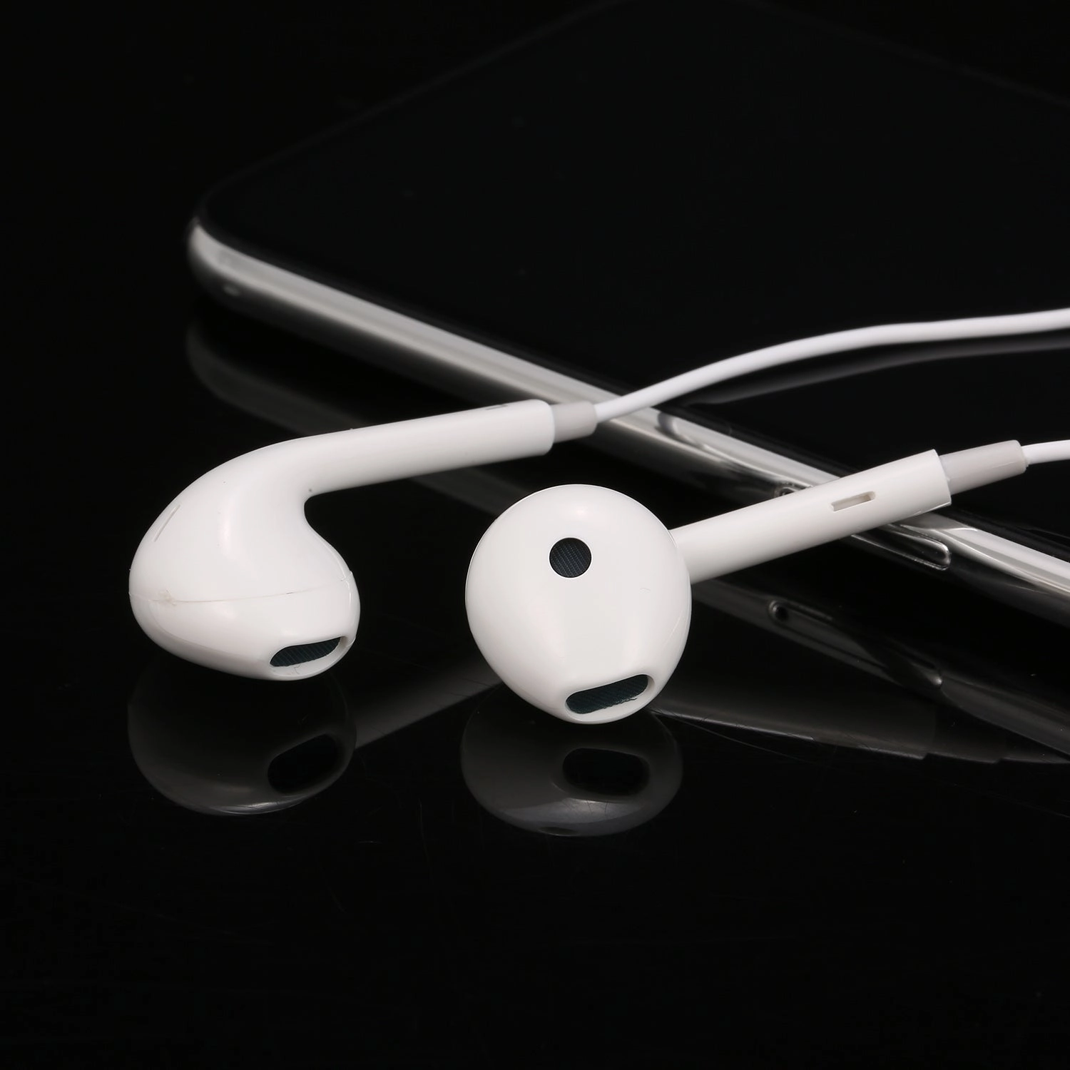 Hf140 - Wired Earbud