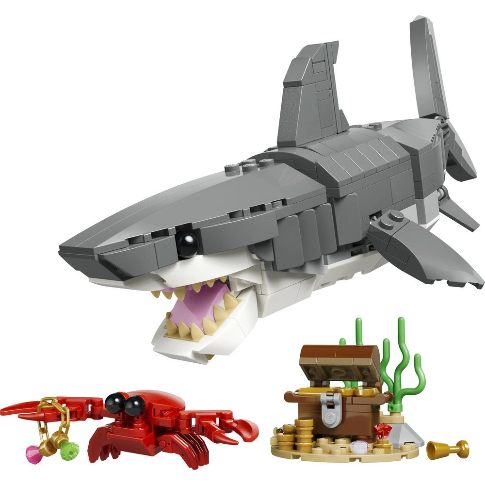 Fierce Shark with a Treasure Chest - 3in1 8+
