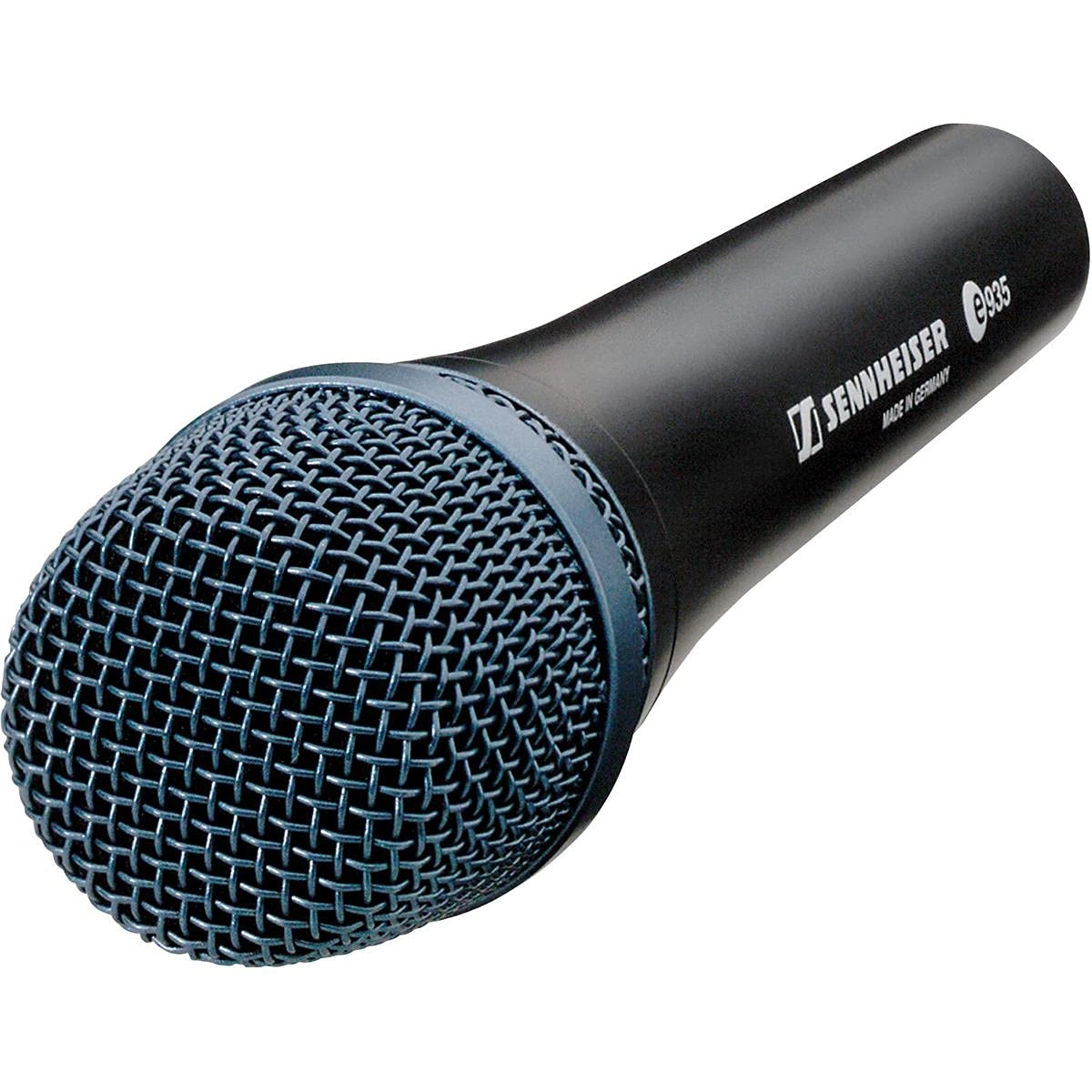 e935 Wired Microphone