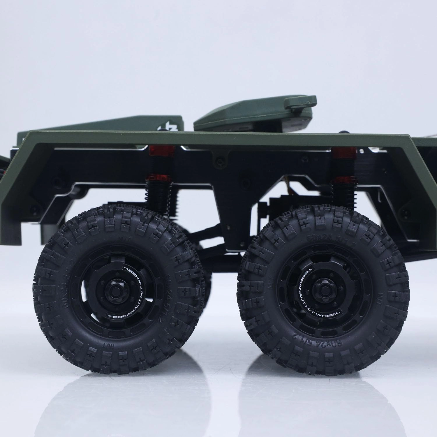 TH25789-AMZDE1-S - 1/18