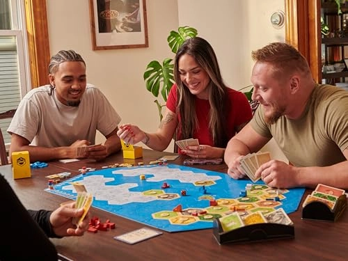 Catan: Explorers & Pirates (English)