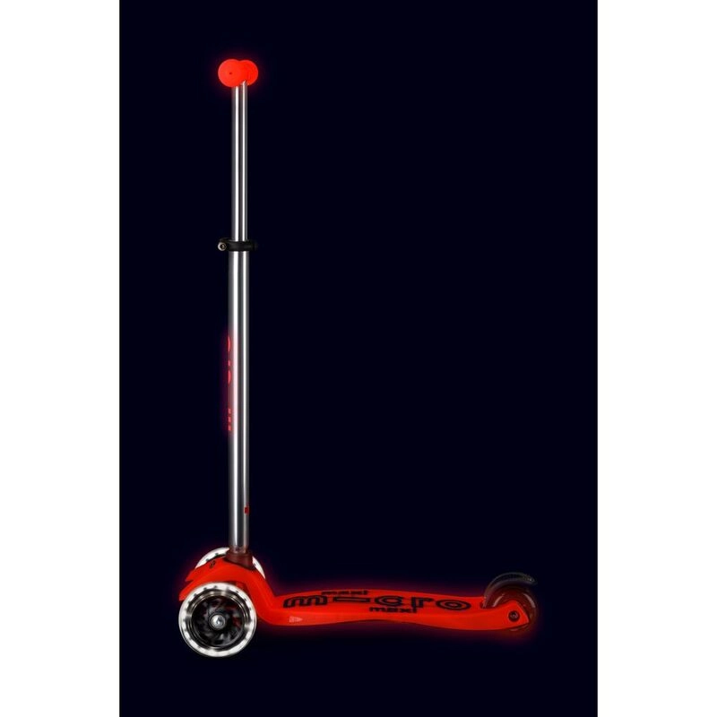 Maxi Deluxe 3-Wheel Kick Scooter – 120/80 mm LED