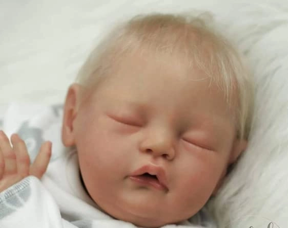 Vivia Sweet Sleeping Baby Kit - 19" Vinyl Soft Neutral