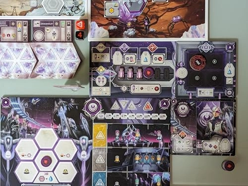 Anachrony: Cracks of Time