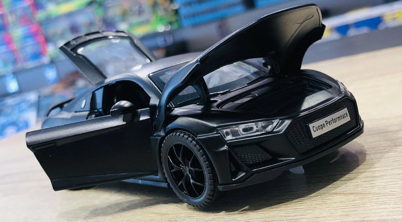 Audi R8 - 1:32 1 pcs