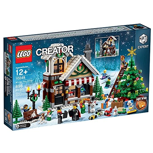 Winter Toy Shop - 898 pieces