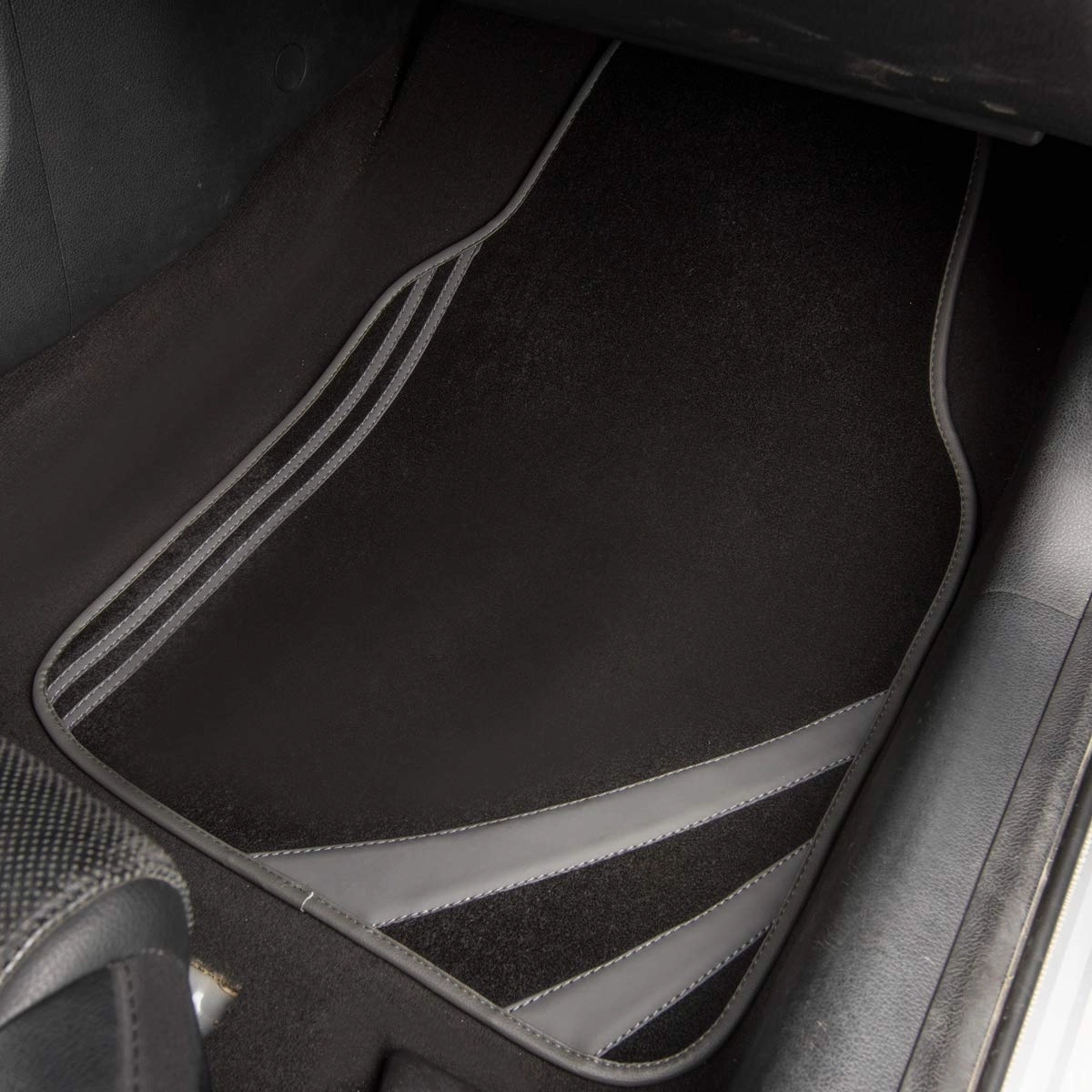 Faux Leather Car Mats - Blue Edge Universal Fit