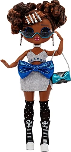 Miss Glam Fashion Doll - 20 surprises 5 different looks