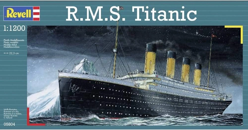 R.M.S. Titanic Model Kit (RV05804) - 1:1200