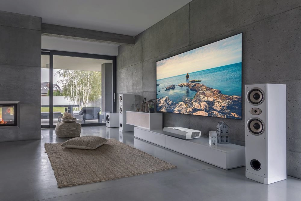 CinemaX 4K UHD 3500 ANSI Lumens