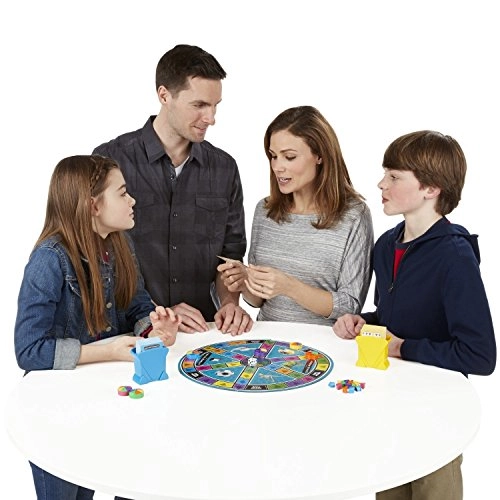 Trivial Pursuit Family Edition