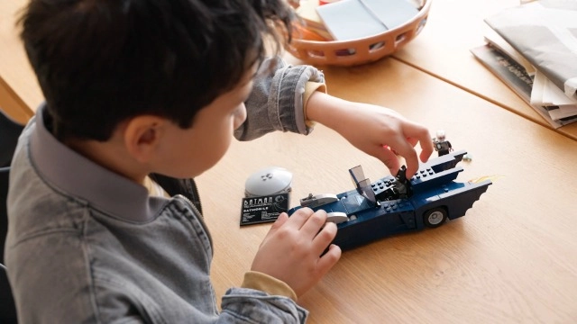 DC Batman Batmobile vs. Harley Quinn and Mr. Freeze - 3 Minifigures 8+