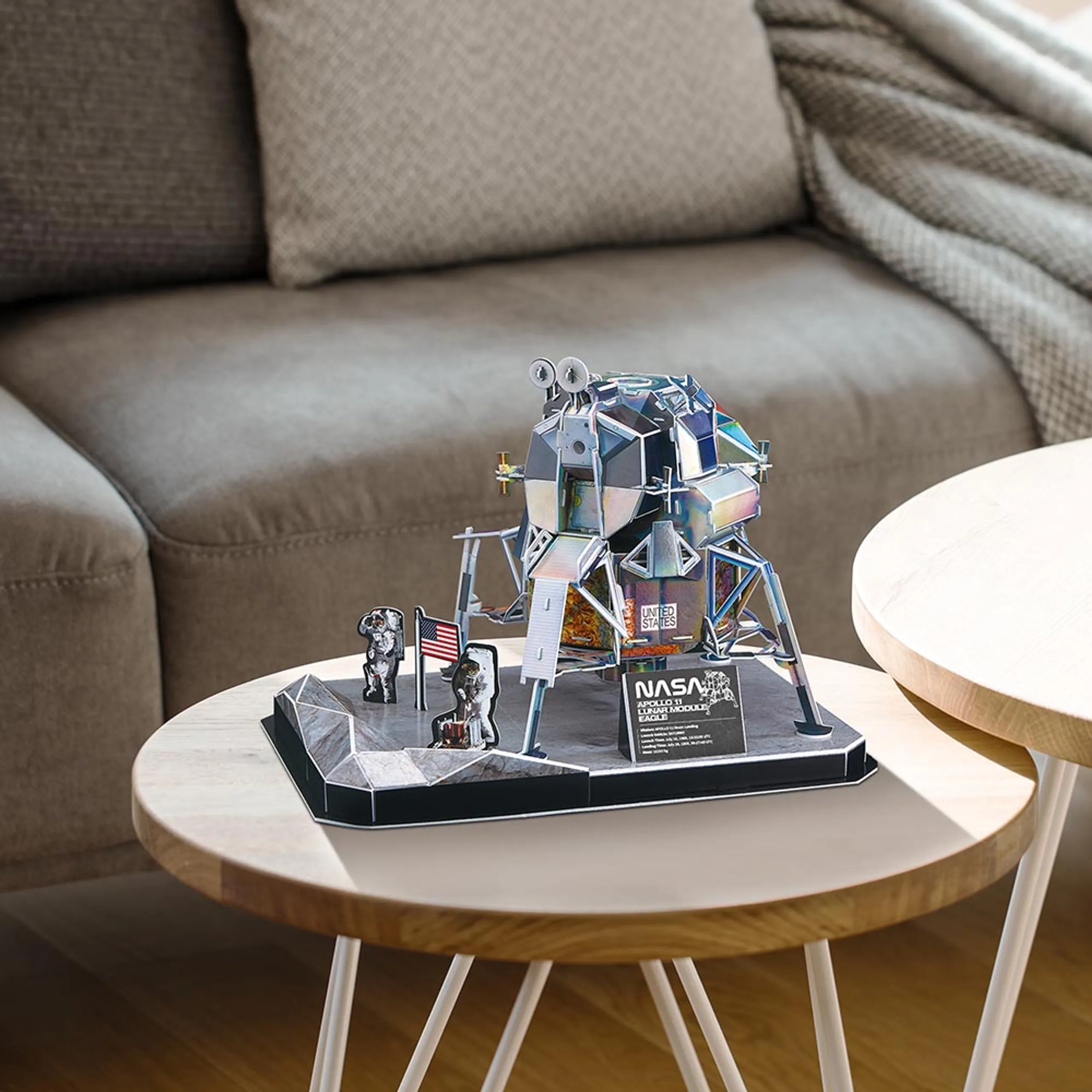 NASA Apollo 11 Lunar Module Eagle 3D Puzzle (527-DS1058H) - 93 pcs