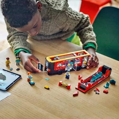 City Double-Decker Sightseeing Bus (60407) - Red 5 minifigures