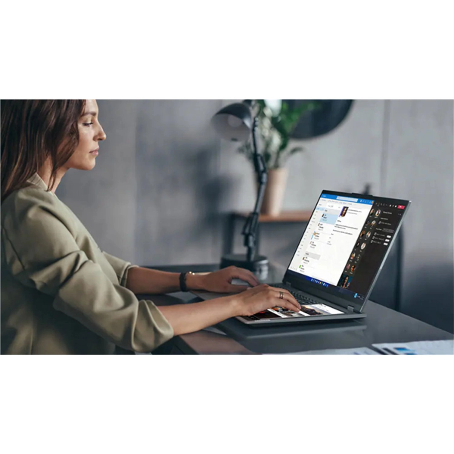 ThinkBook Plus G3 IAP - 17.3 Inch 1TB 32 GB Intel Core i7