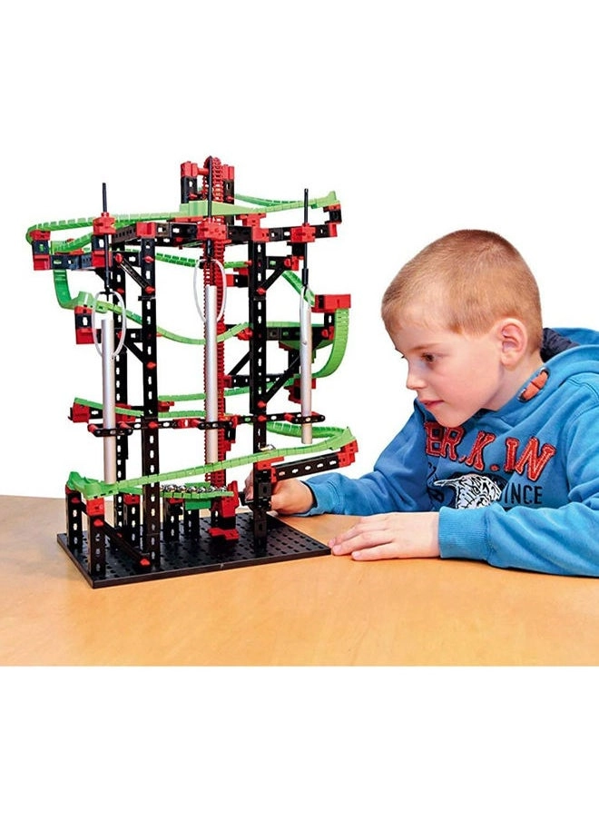 Dynamic M - 515 pieces