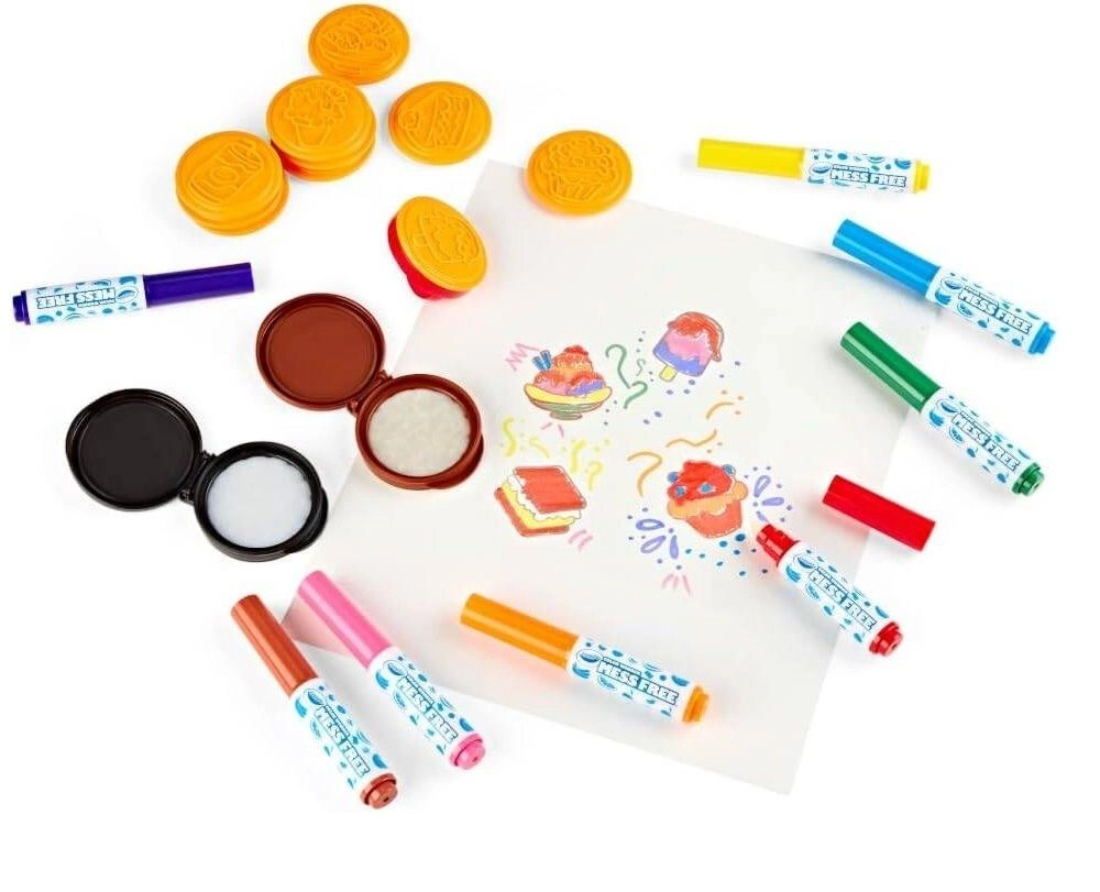 Color Wonder Deluxe Stamper Kit - 50 pieces 10 Art Stamps 8 Scented Markers 2 Scented Ink Pads 1 Stamp Holder