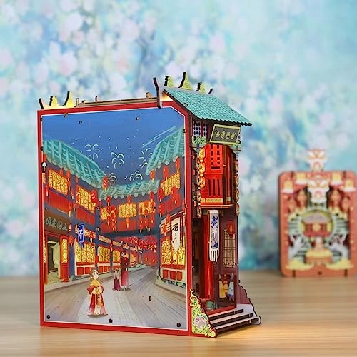 Book Nook Kit - Old Street 1:24