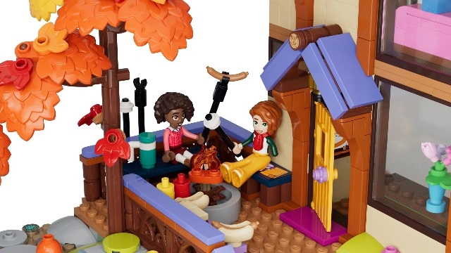 LEGO Friends Cosy Autumn Forest Cabin (42705)