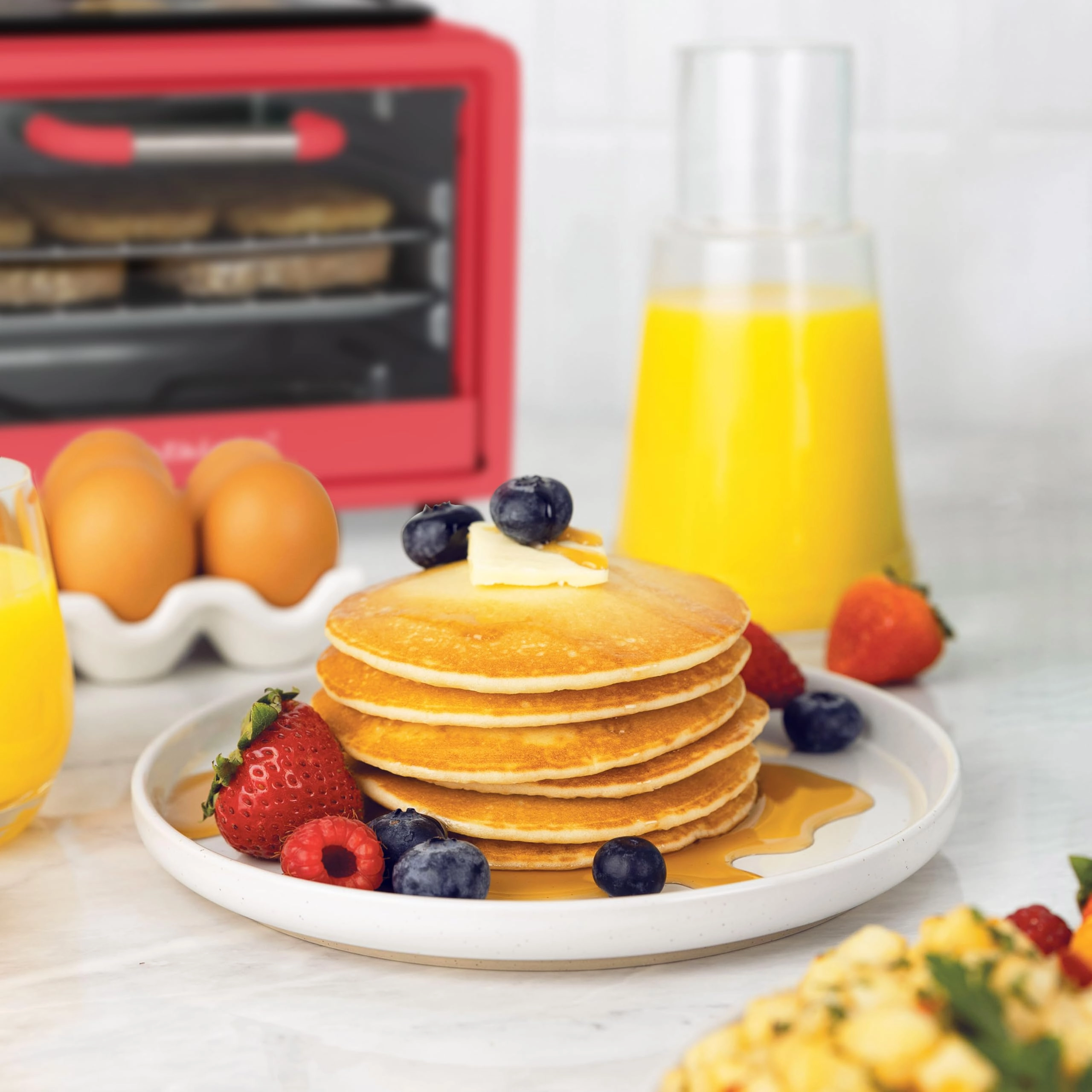 3-in-1 Retro Breakfast Station - 5 Cups Non-Stick Ceramic Griddle 4-Slice Toaster Oven