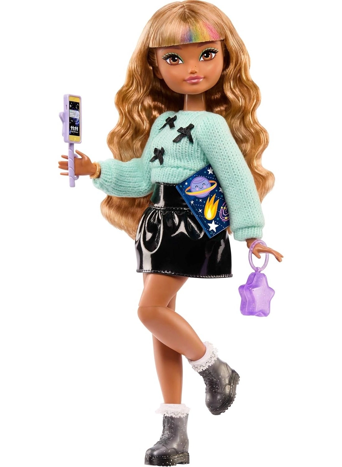 Zia Fashion Doll - Dream Besties 7 Accessories Wavy Brown Hair Ages 4+