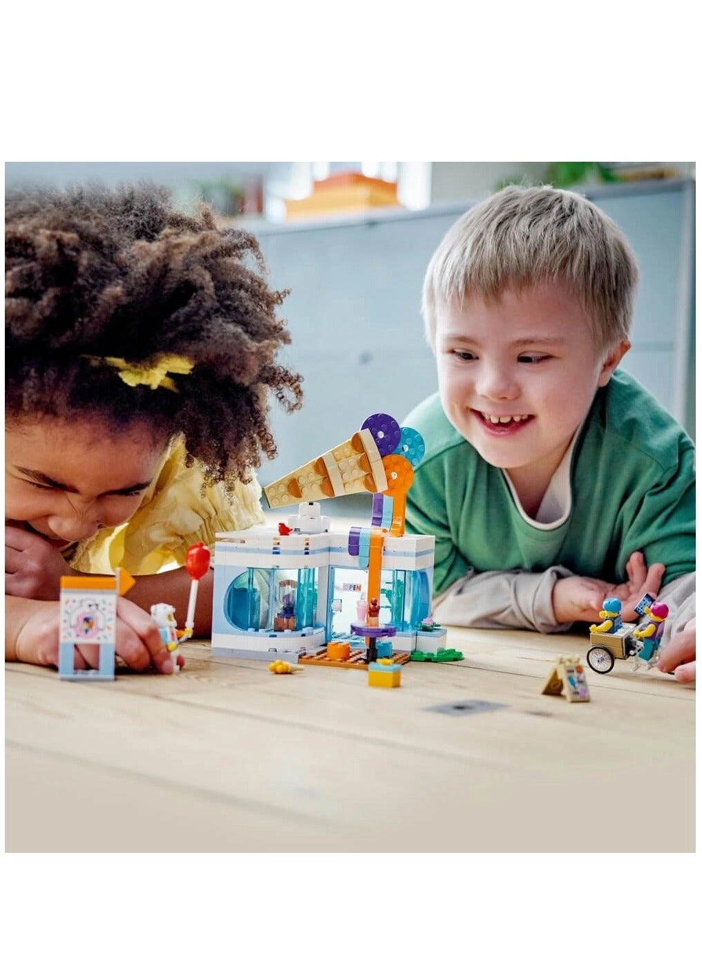 City Ice-Cream Shop (60363) - Cart Bike 3 Minifigures