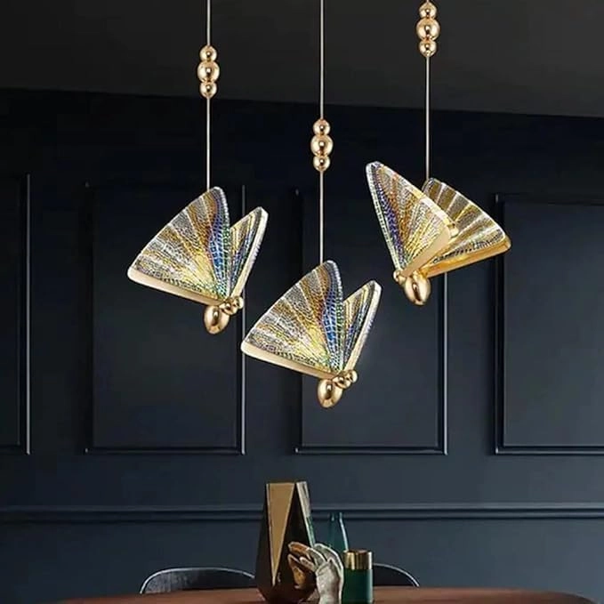 REMBO BUTTERFLY HANGING