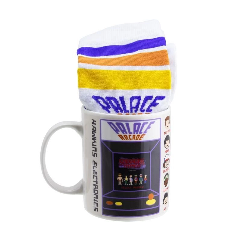 Stranger Things Mug - 300 ml + Socks - Ankle