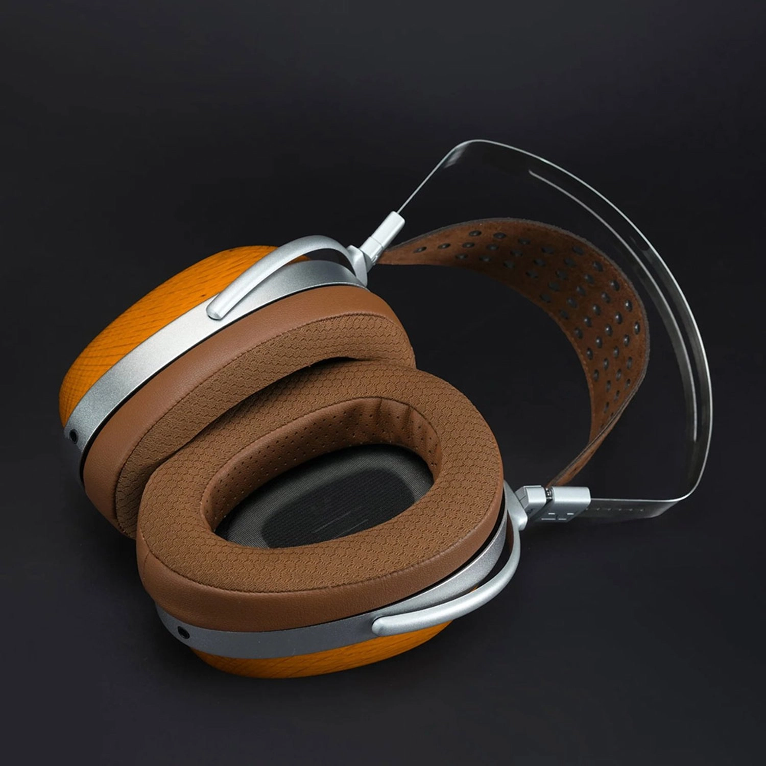 Audivina Wired Headphone