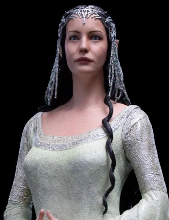 Arwen - The Lord of the Rings Coronation (34 cm)