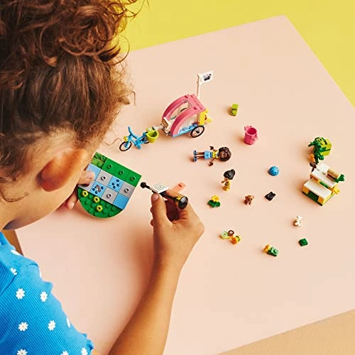 LEGO Friends Dog Rescue Bike (41738) - Heartlake City