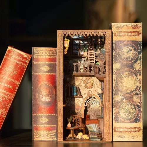 Book Nook - Gellery Bookstore