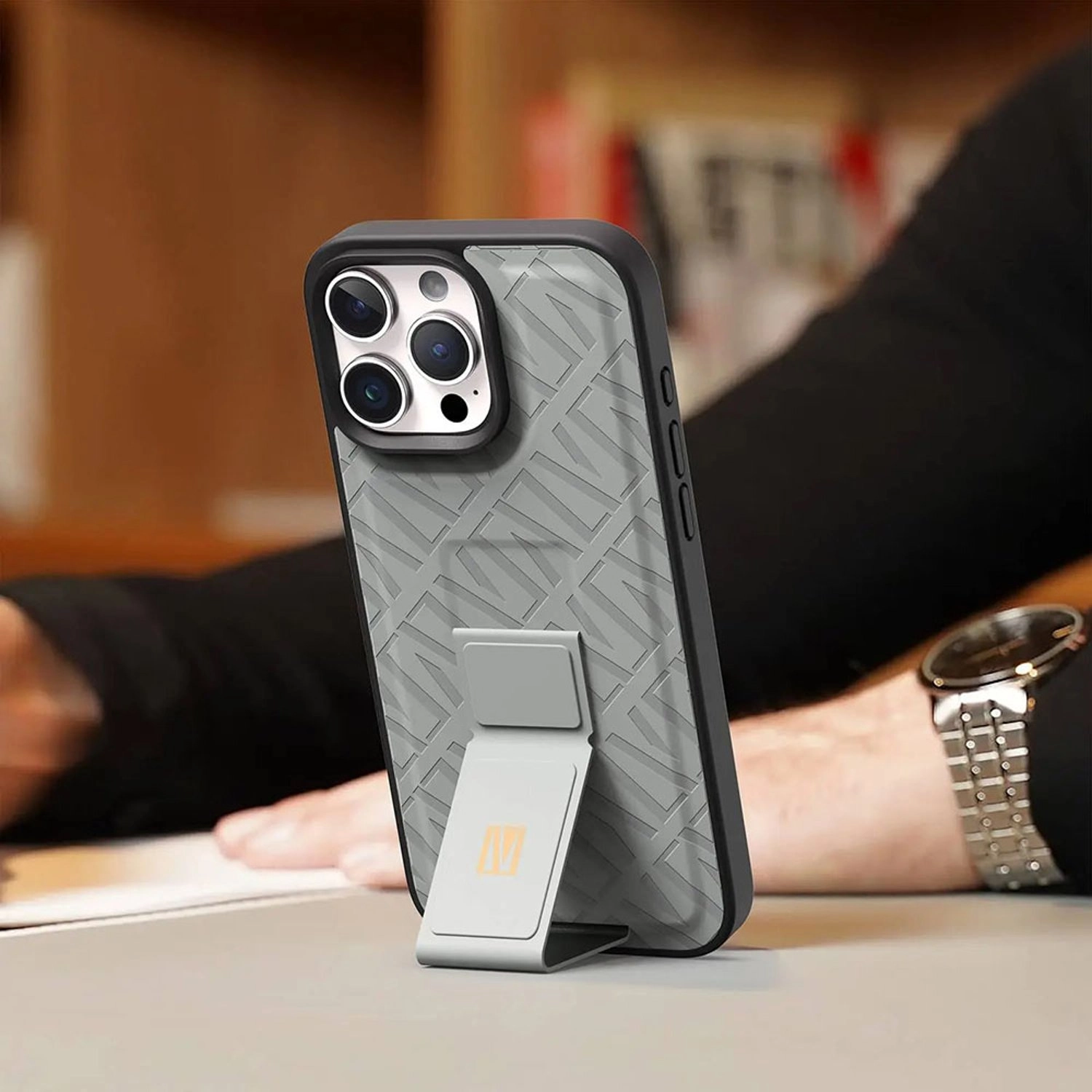 Morphix Cuero Gripstand Case - PU for iPhone 16 Pro