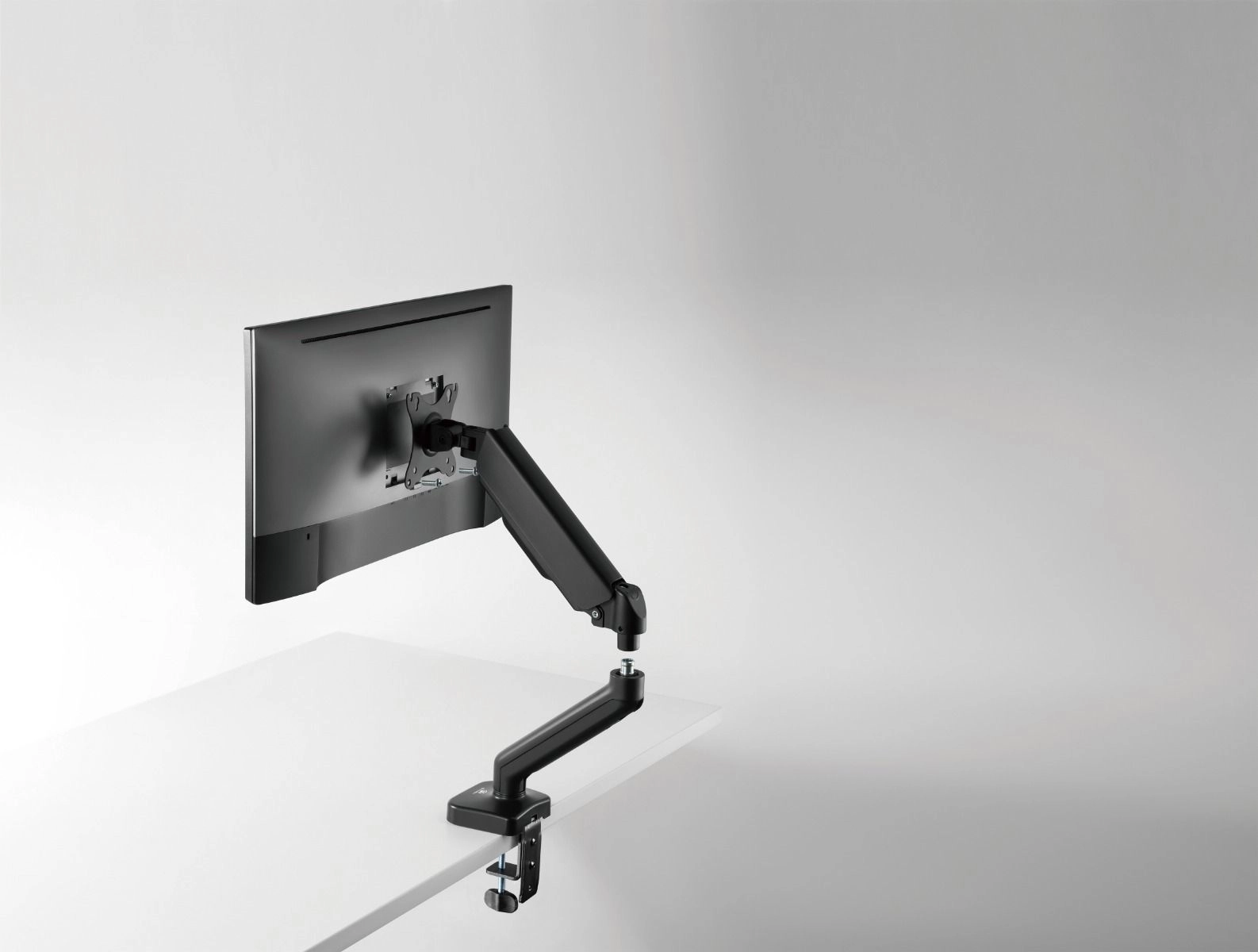 Pivot Core - 17" - 32" 75x75 & 100x100