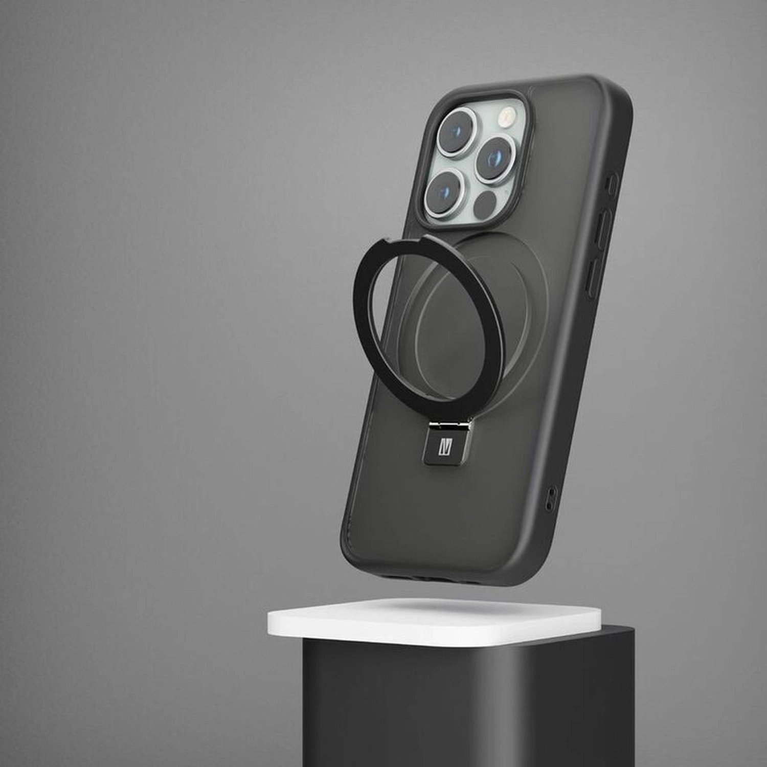 Solo Case - Hybrid Material for iPhone 15 Pro