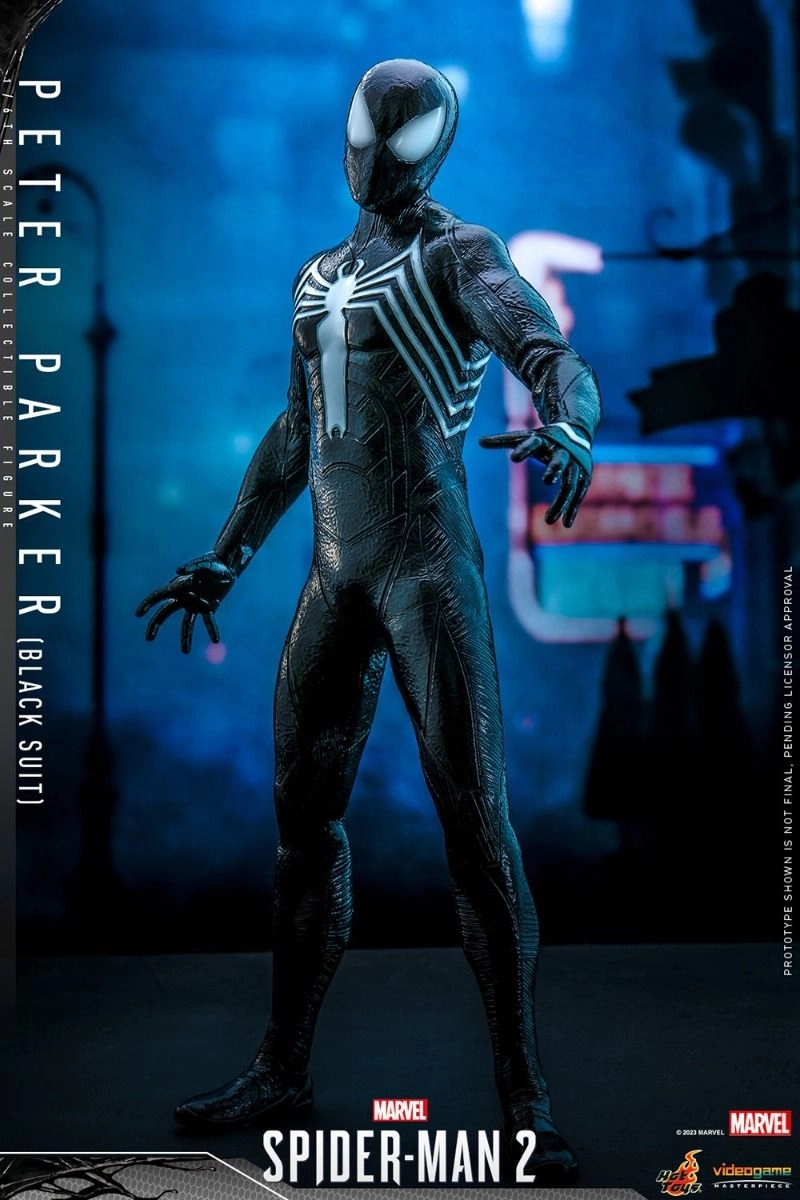 Peter Parker (Black Suit) Sixth Scale Collectible Figure - Marvel