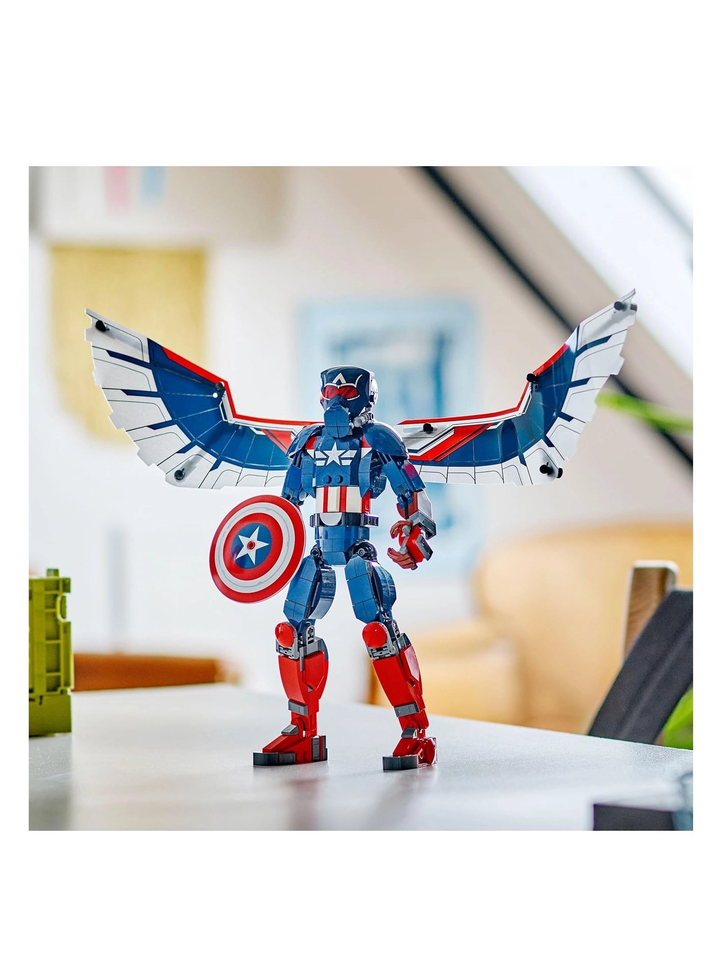 Marvel Captain America Construction Figure
