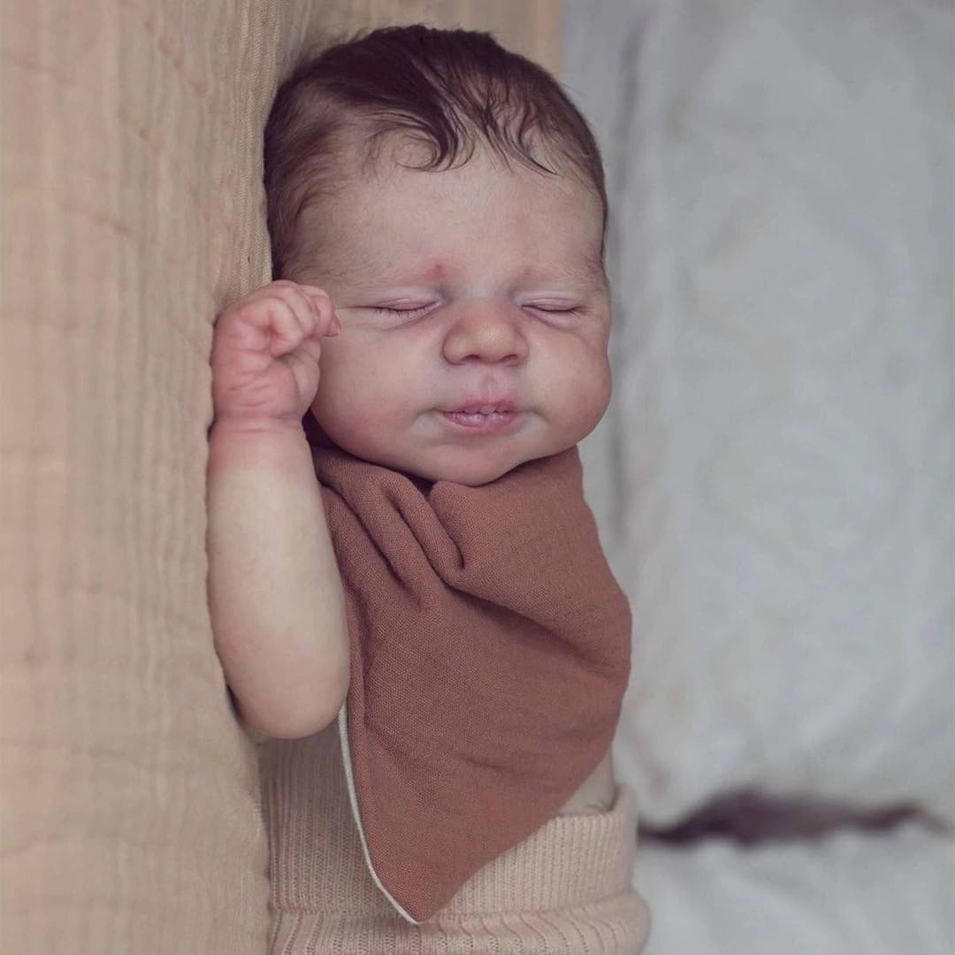 Reborn Baby Doll - 18 Inches 48 cm Silicone Baby Boy Ages 3+