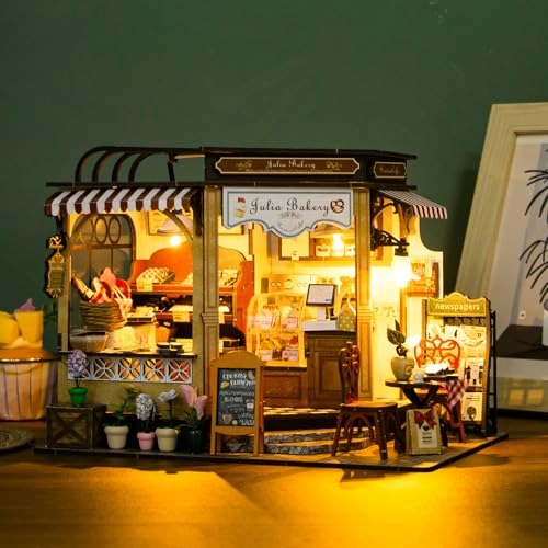 Miniature Dollhouse Kit - Paper Green